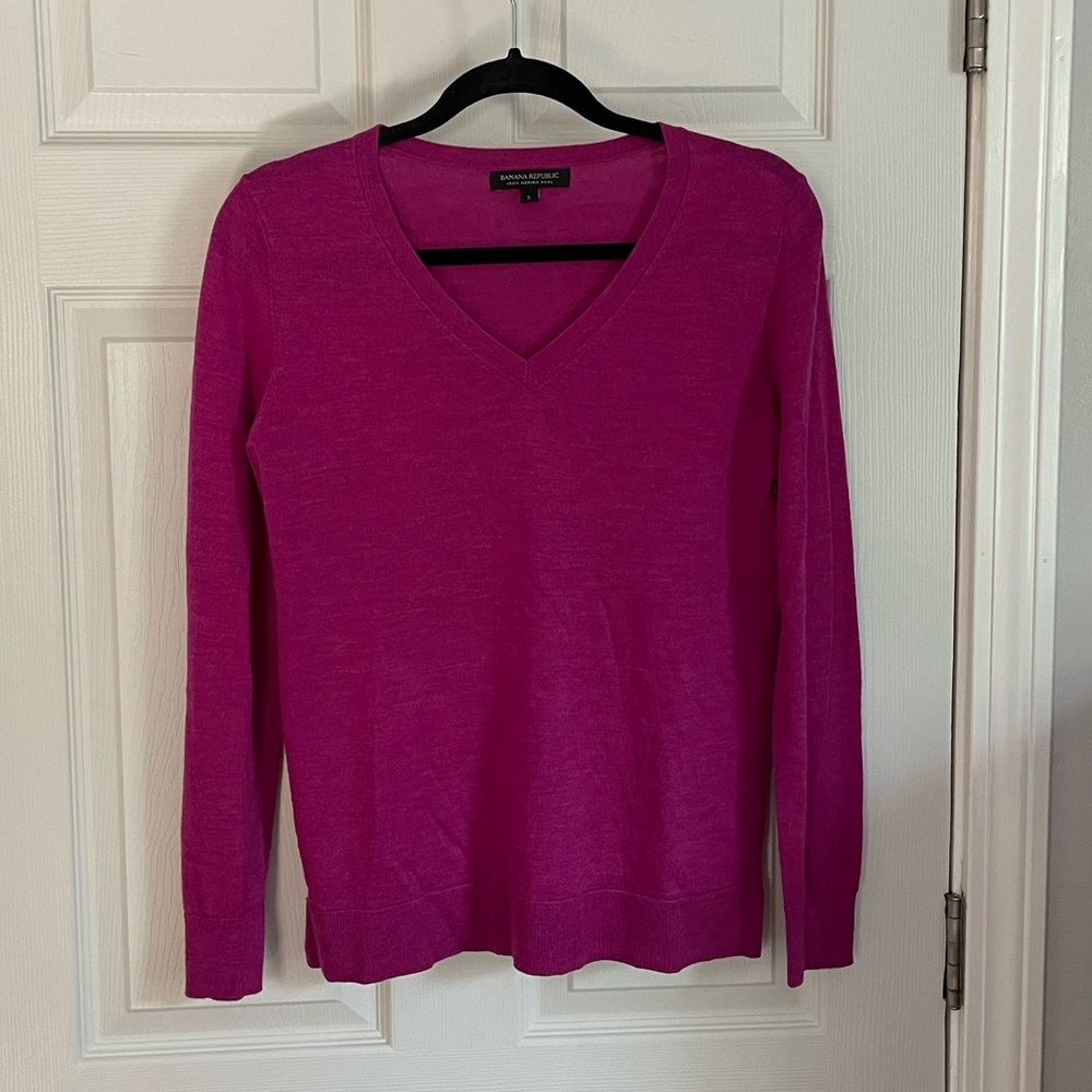 Banana Republic 100% Merino Wool sweater